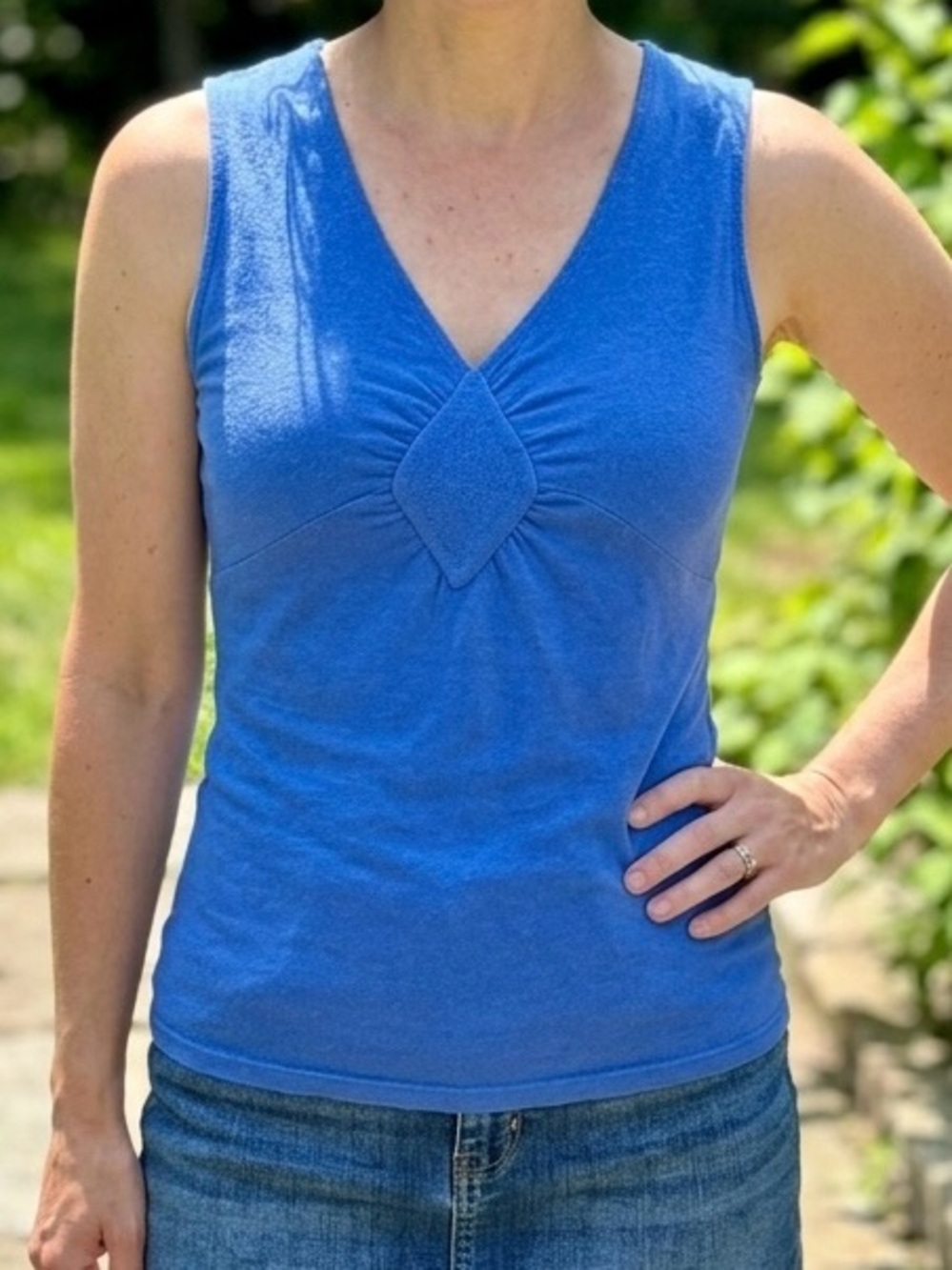 Ann Taylor Blue V-Neck Sleeveless Tank Top Modal Cotton Blouse Diamond Detail XS